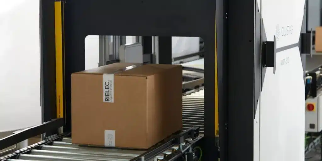 Clustag shielded RFID tunnels delivering 100% accurate box scanning