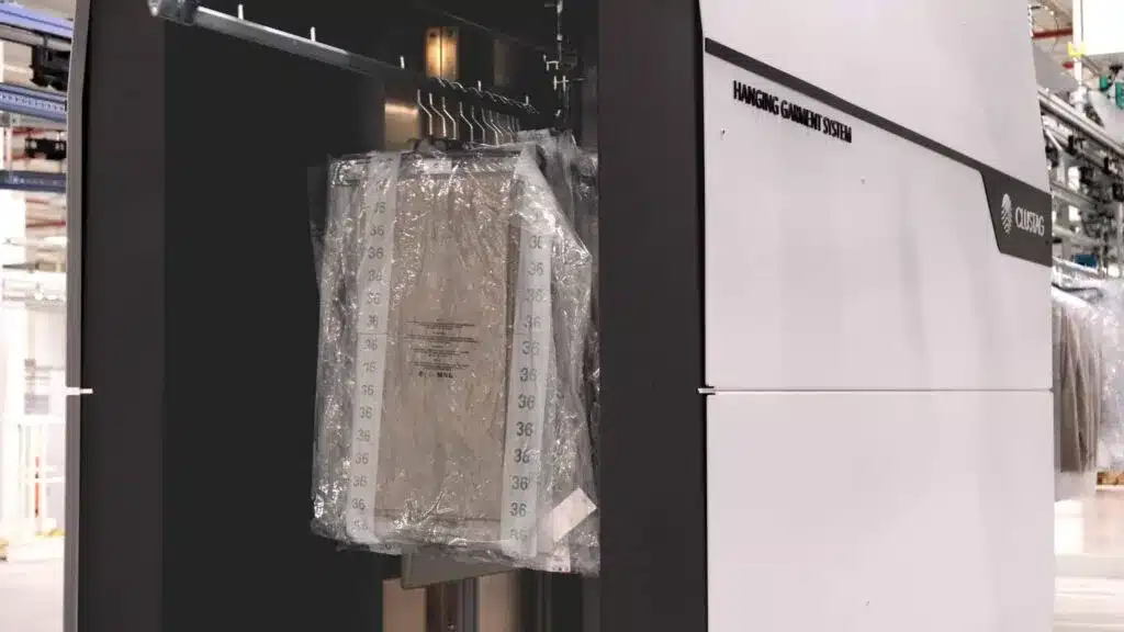 Clustag hanging-garment system with retail RFID solutions.